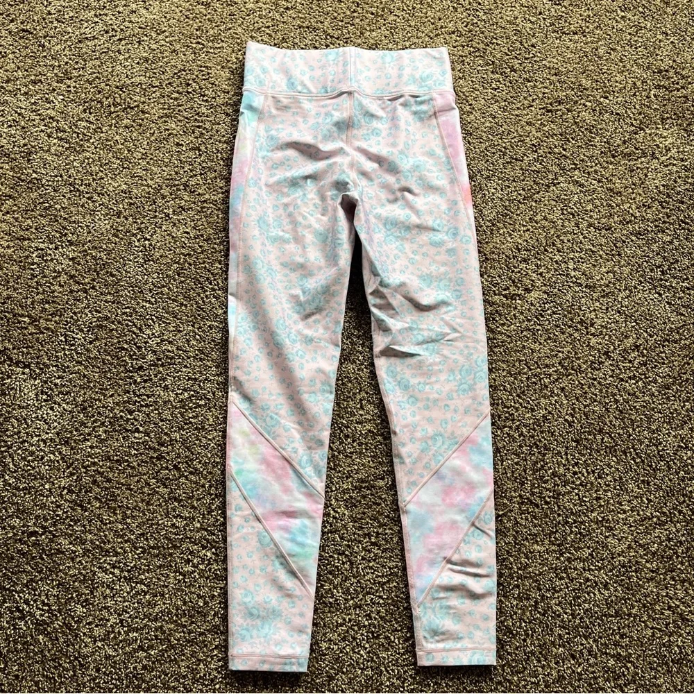 LoveShackFancy x Bandier Leggings - Picture 4 of 5